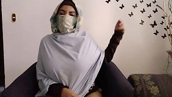asian girl make a video for her boyfriend masturbating on her period
